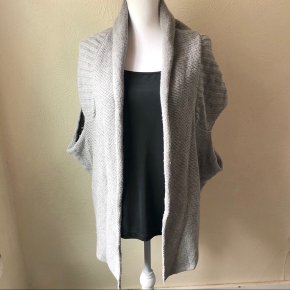 Angel Of The North Sweaters - Anthropologie Angel of the North Wool Cardigan M/L Grey